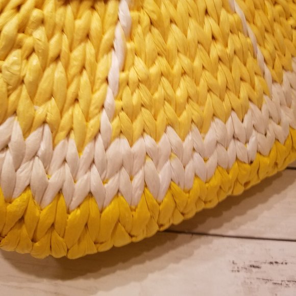 NWT KATE SPADE PICNIC PERFECT LEMON TOTE WICKER - Picture 2 of 12